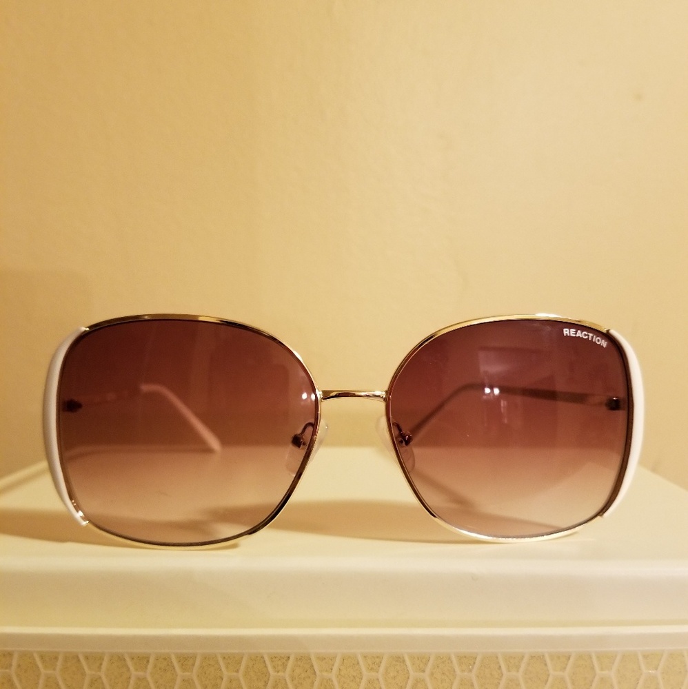Kenneth Cole Reaction Sunglasses